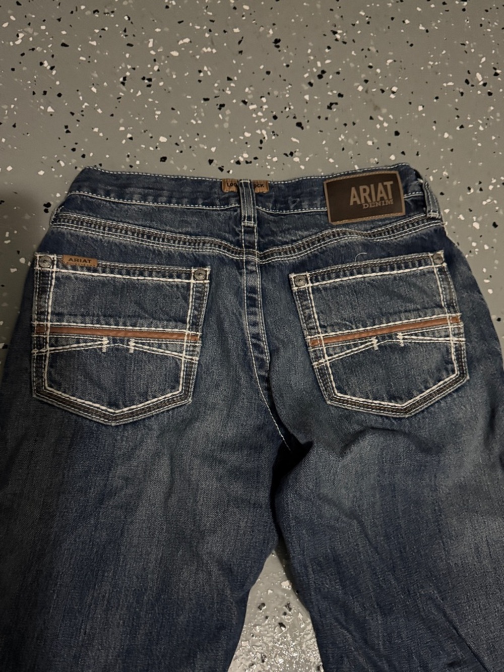 Ariat Indigo Bootcut Jeans with Contrast Stitching - Picture 4 of 4
